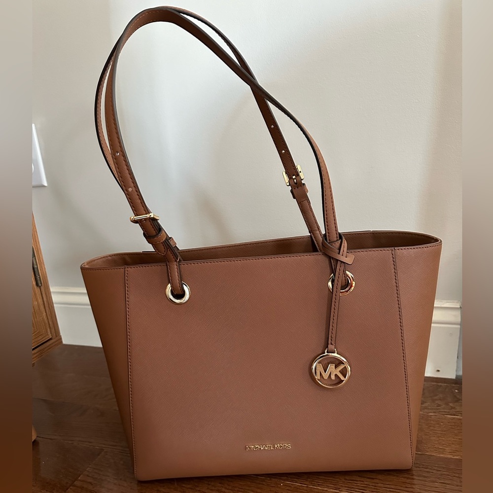 Michael Kors Large Saffiano Leather Tote Bag, like NEW condition